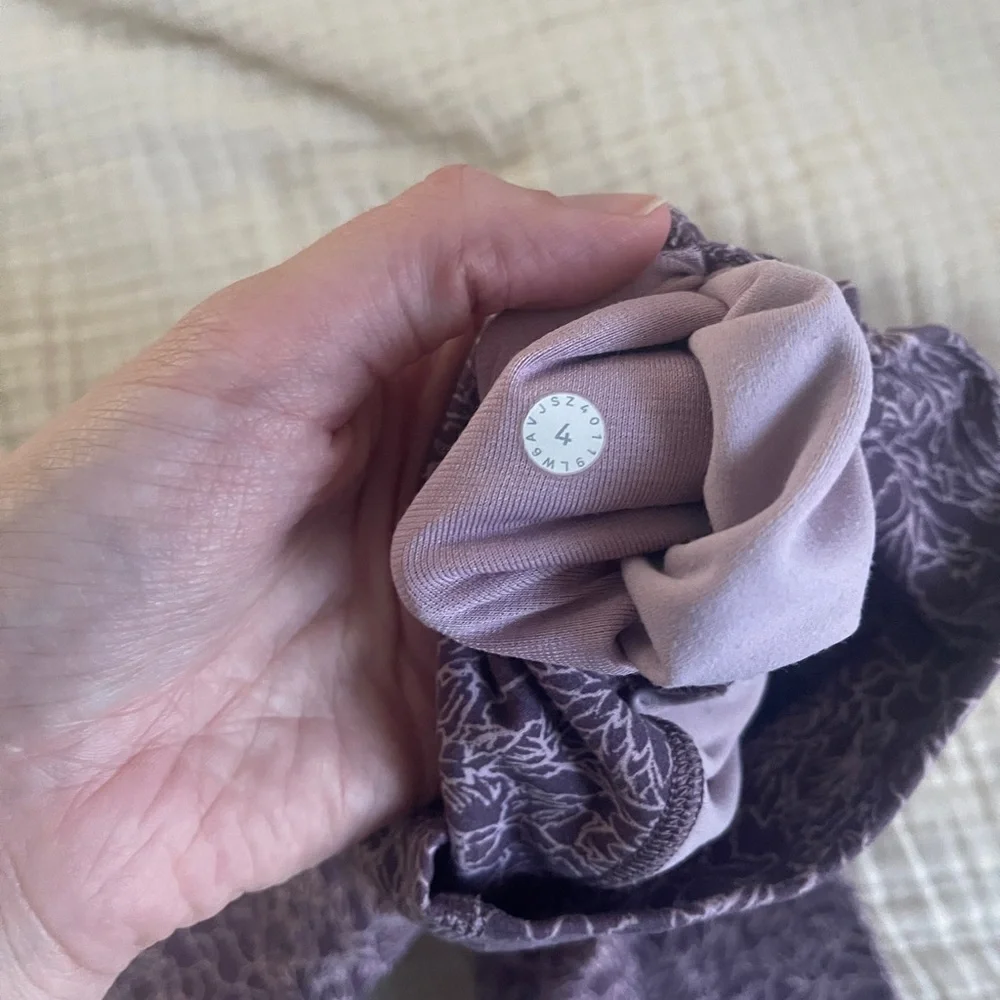 lululemon athletica stylish purple